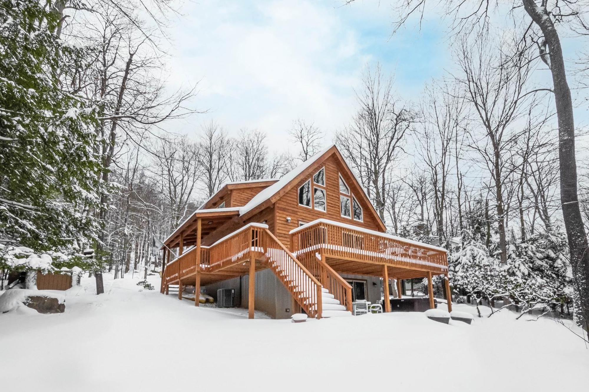 Maplewood Cottage McHenry Exteriör bild
