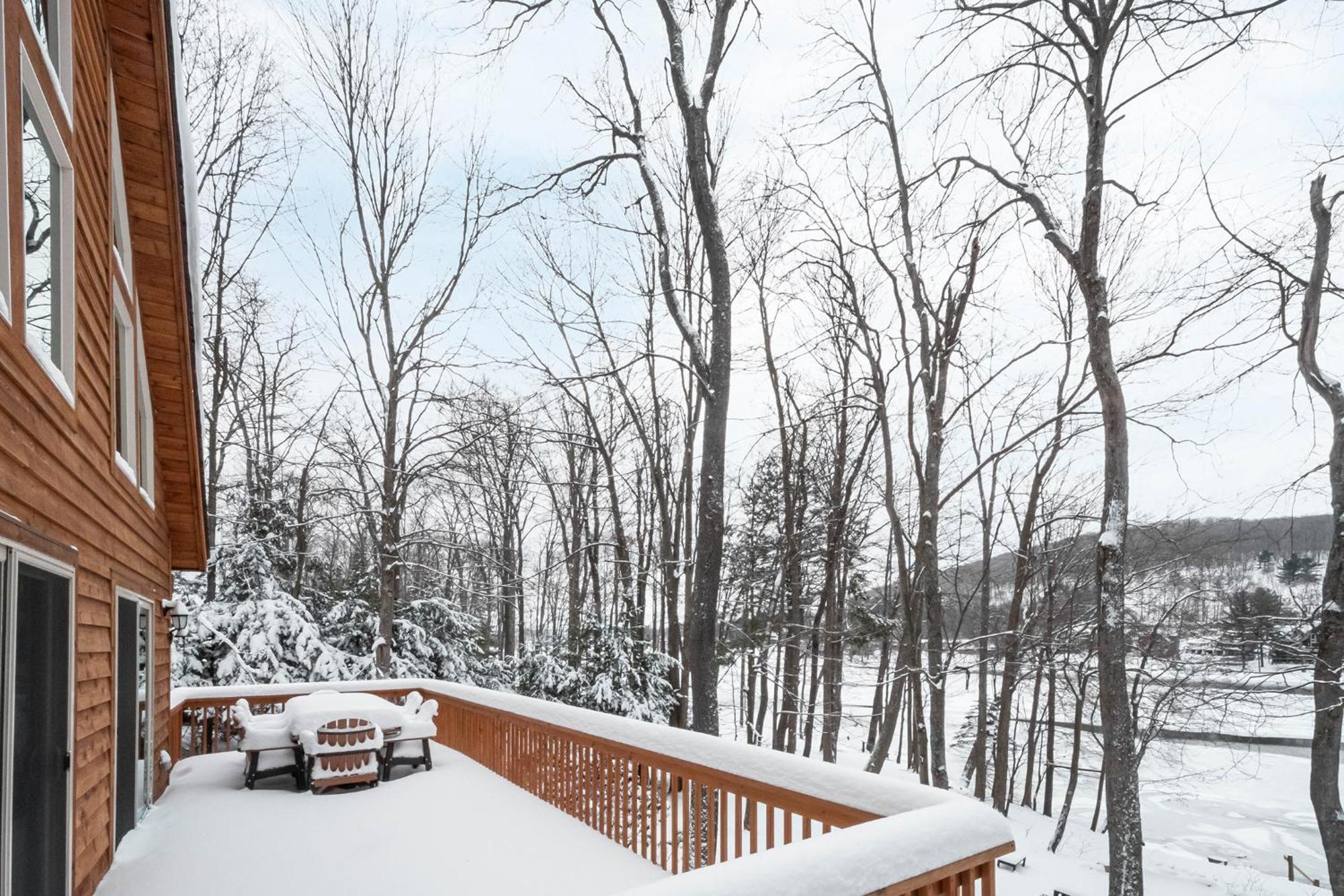 Maplewood Cottage McHenry Exteriör bild