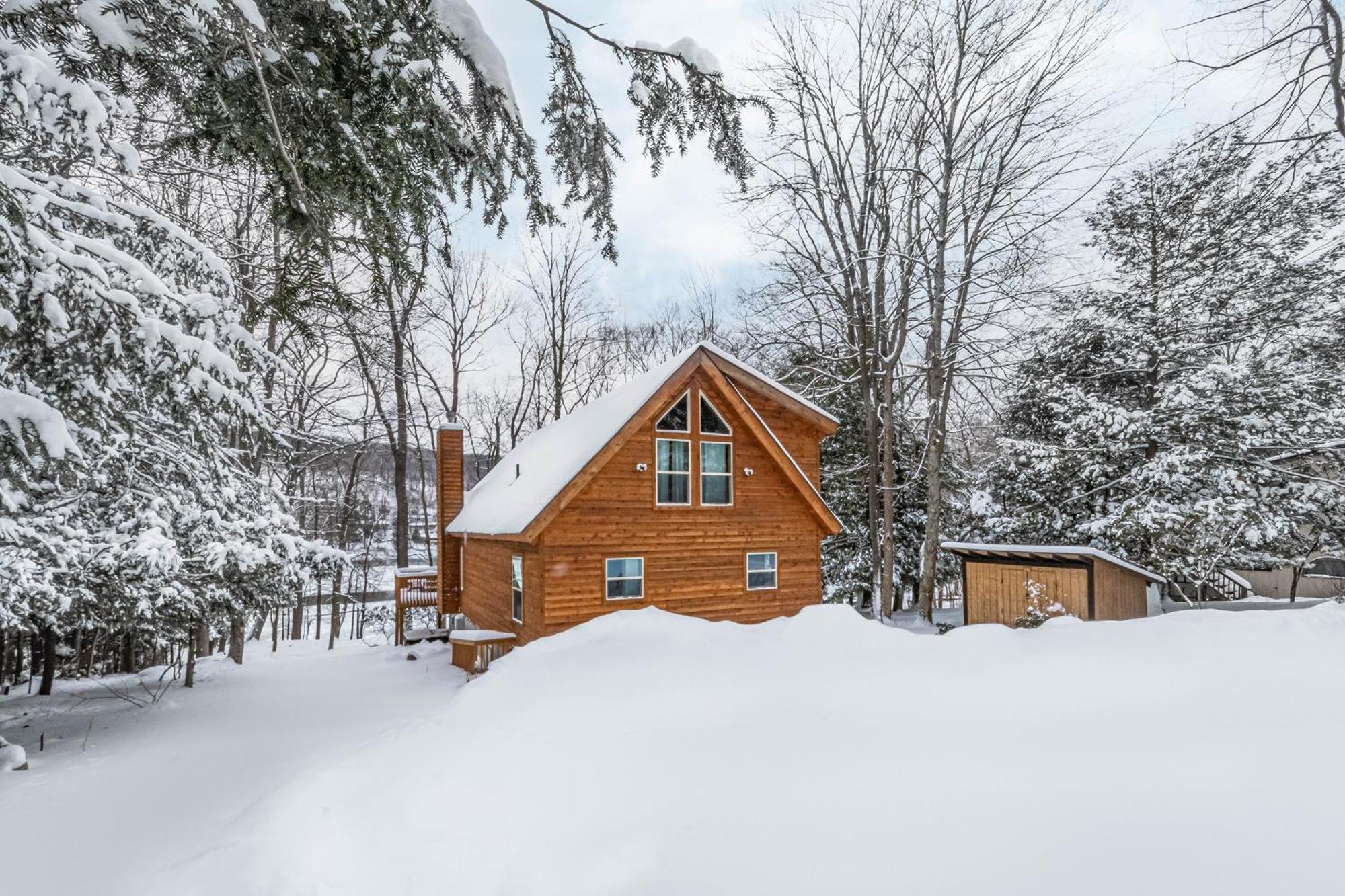 Maplewood Cottage McHenry Exteriör bild