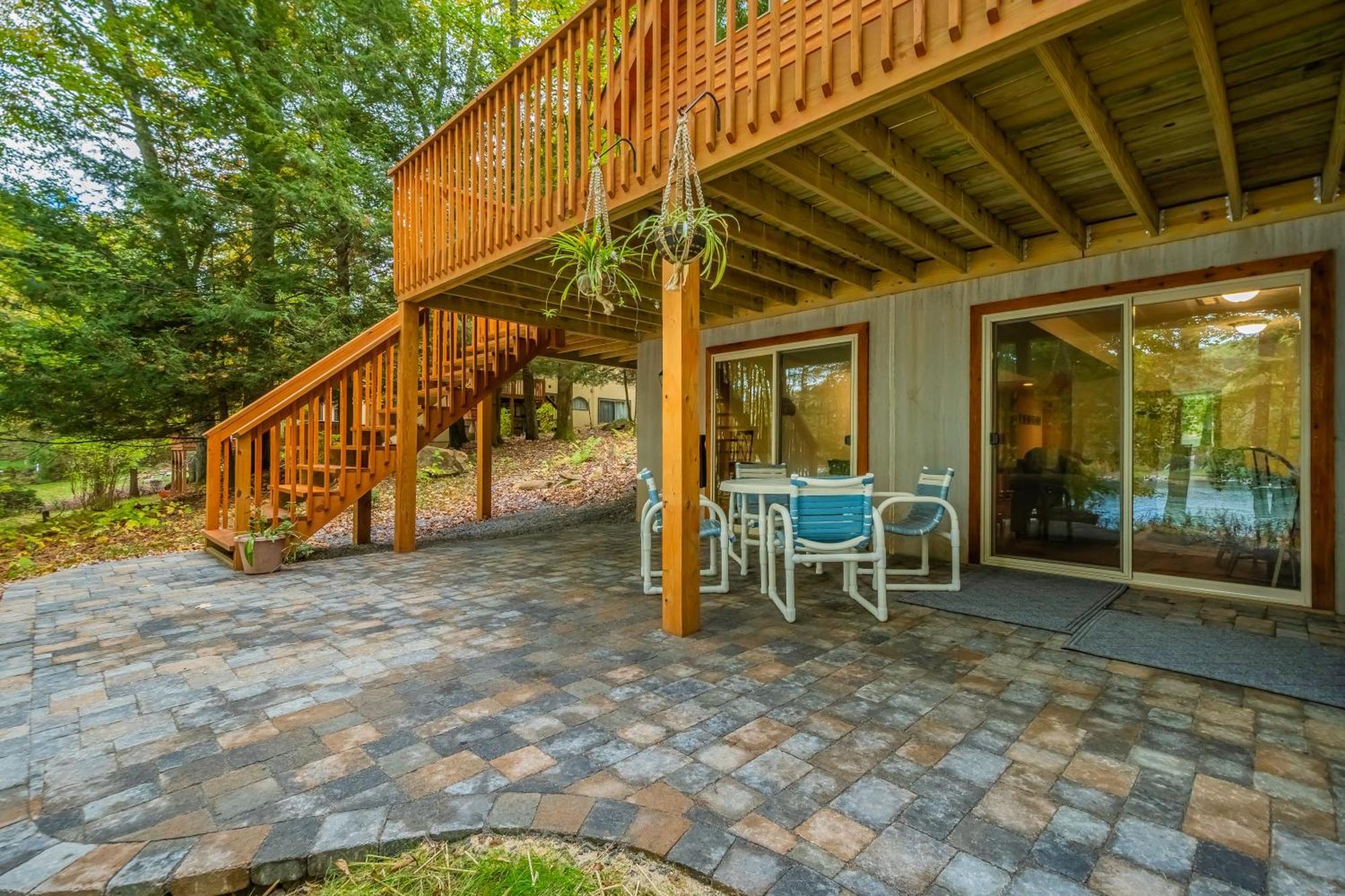 Maplewood Cottage McHenry Exteriör bild